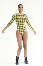 Load image into Gallery viewer, KIM BODYSUIT - HOUNDSTOOTH PRINT
