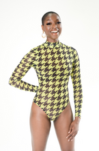 Load image into Gallery viewer, KIM BODYSUIT - HOUNDSTOOTH PRINT
