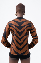 Load image into Gallery viewer, TONYA PULLOVER - TIGER PRINT
