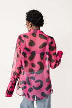 Load image into Gallery viewer, Latisha Button Up - Pink Leopard
